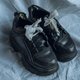 De schoenen van Maria Aljochina (Pussy Riot) zijn een symbool geworden voor haar strijd tegen Poetin
