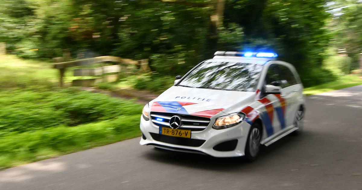 Waarom de soms alléén met zwaailicht rijdt (en jij als weggebruiker goed moet uitkijken) | Amersfoort AD.nl