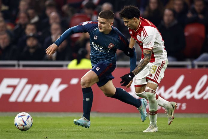 Christos Tzolis in actie tegen Ajax.