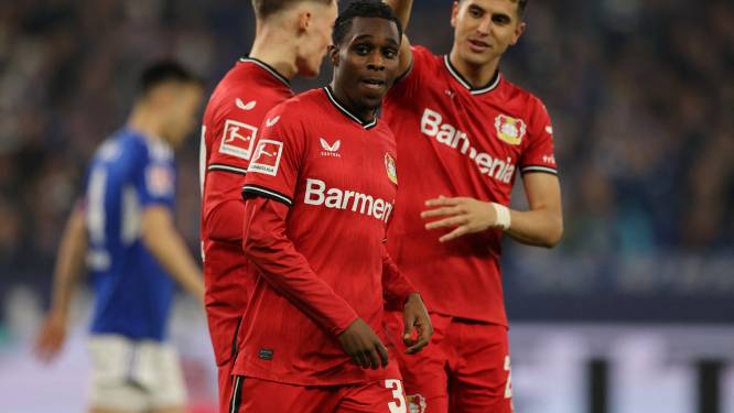 Als een duveltje uit een doosje: Frimpong timet perfect en scoort weer voor Leverkusen