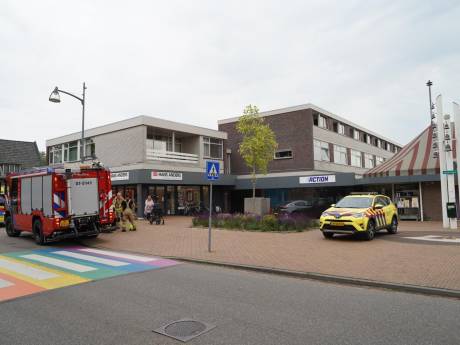 Hulpdiensten rukken massaal uit naar winkelcentrum Dieren: verdacht pakketje blijkt geen explosief te zijn