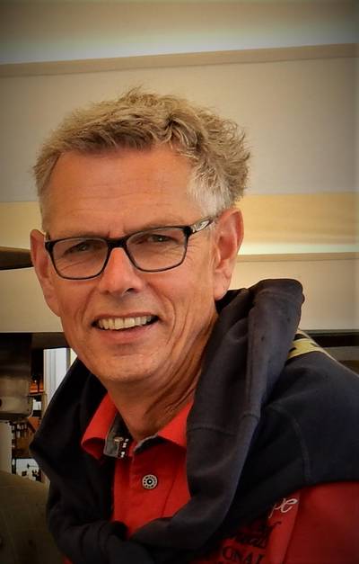 Harry kon alleen de eerste steen van 'zijn'tuin leggen