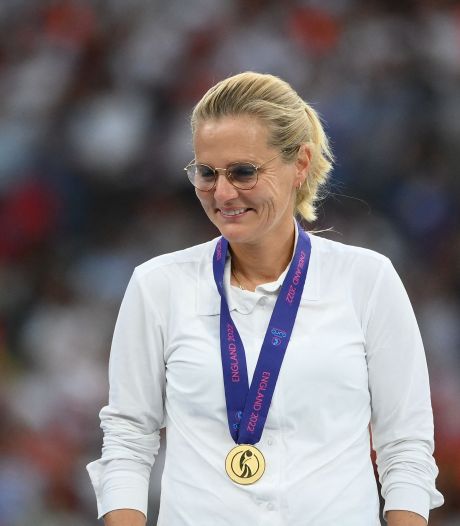 Sarina Wiegman blijft maar winnen en plaatst zich met Engelse voetbalsters voor het WK