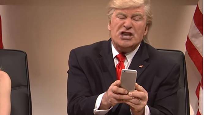 Trump kan niet lachen met imitaties Alec Baldwin en die wil er best mee kappen op 1 voorwaarde