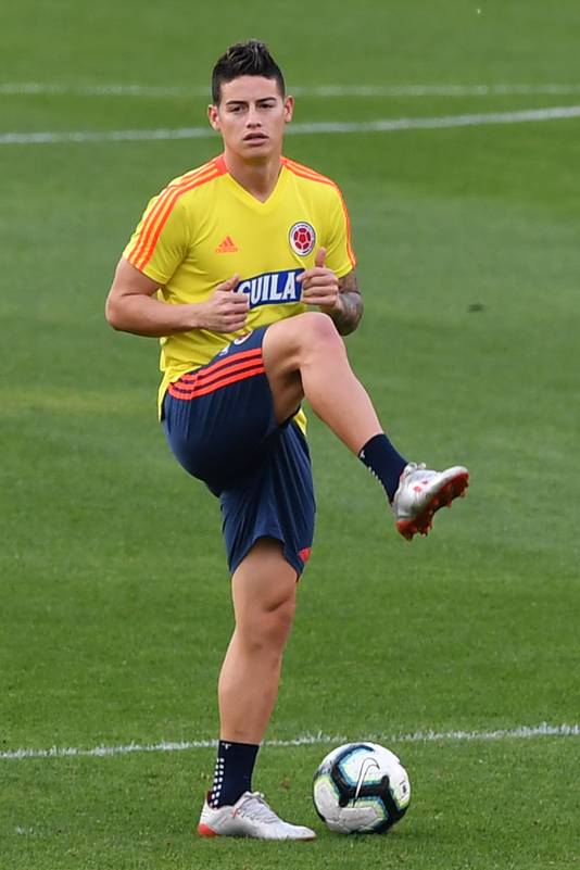 James Rodríguez in het trainingsshirt van Colombia.