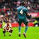 Jongen van Zuid Lutsharel Geertruida brengt Johan Cruijff Arena tot zwijgen met winnende goal in enerverende Klassieker