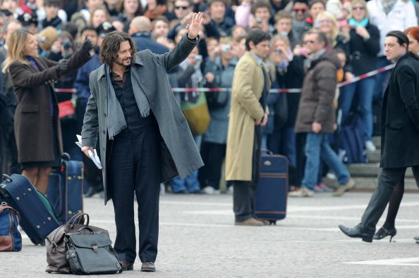 Les fans interrompent le tournage du film avec Angelina Jolie et Johnny