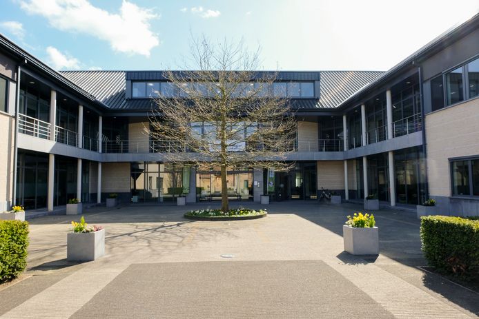 Illustratiebeeld gemeentehuis van Steenokkerzeel.