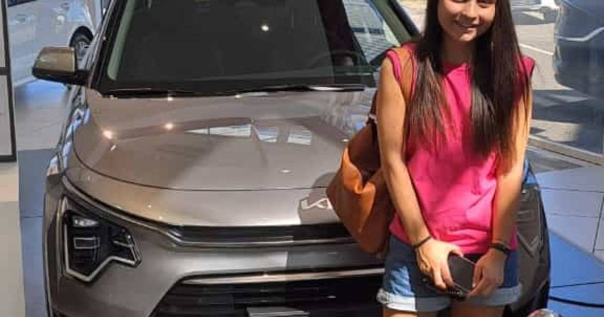 Quelqu’un a besoin d’un Kia Niro?  Eline (24 ans) achète accidentellement deux voitures |  Wommelgem