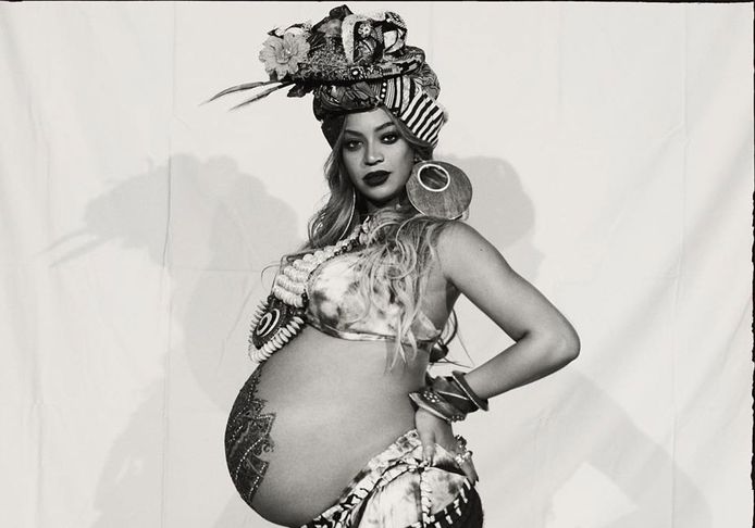 Beyoncé op 21 mei in de outfit van haar babyshower.