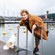 Actrice Raymonde de Kuyper: ‘Die glazen klont van Booking.com mag weg’