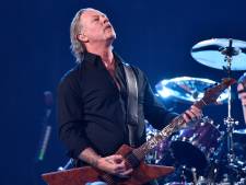 Frontman Metallica moet weer afkicken, tour uitgesteld