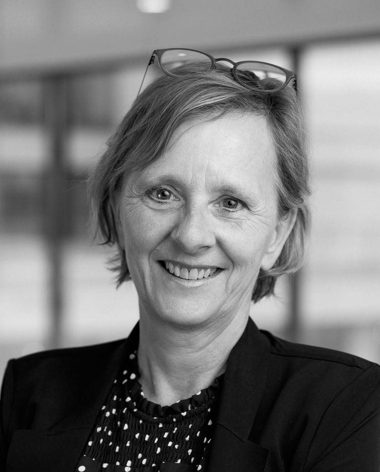 Dr. Carola Schoor is politiek filosoof en Neerlandicus. Ze werkt als programmaleider aan het Centre for Professional Learning aan de Universiteit Leiden. Beeld 