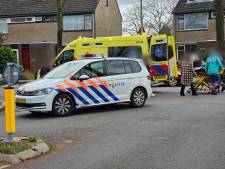 Automobilist wil afslaan en schept hierbij fietser in Wageningen
