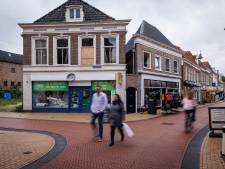 Buren vrezen verlies van zonlicht en vechten nieuwbouw in Steenwijks centrum aan
