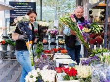Geen bloemen meer van ’t Boeketje op Pieter Vreedeplein: ‘55 jaar is niet niks’