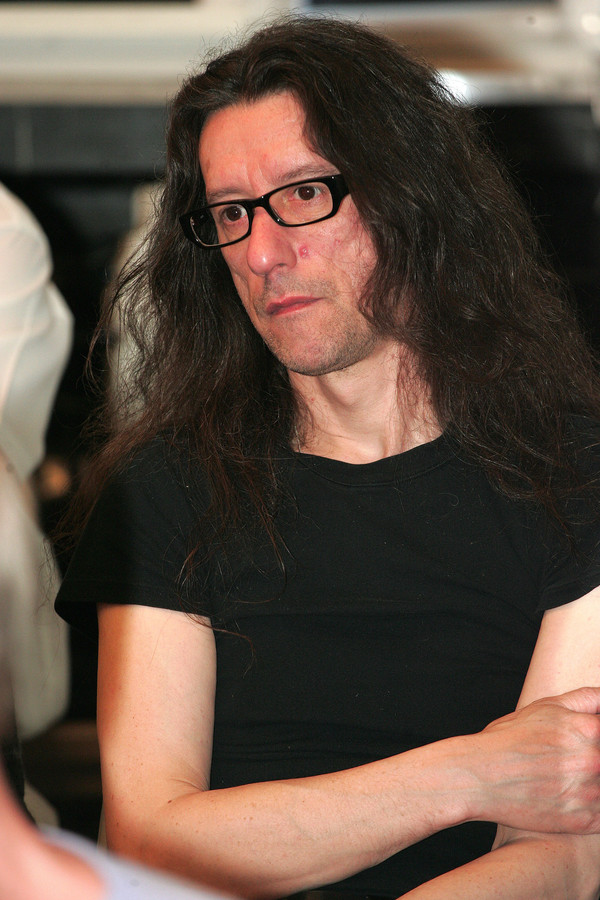 INTERVIEW. Herman Brusselmans, 40 centimeter later: “Ik heb mijn haar