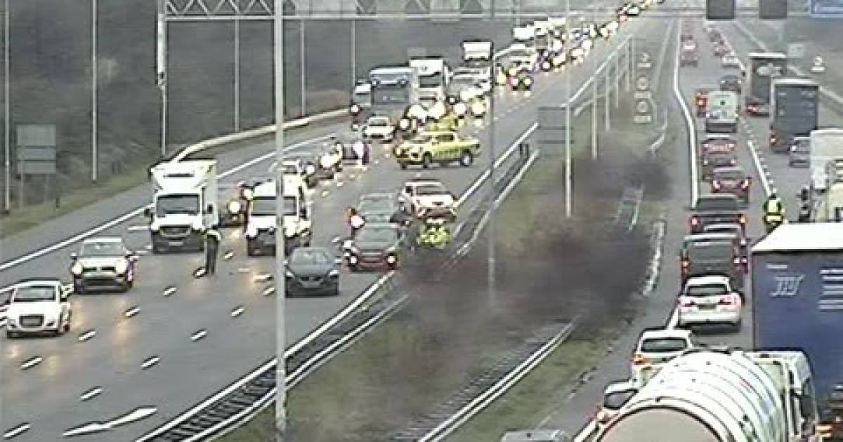 Twee motoragenten betrokken bij ongeluk met twee autos op A58.