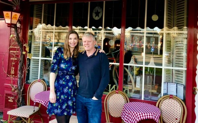 Nienke en Justin Gulien stoppen met De Buik van Parijs. Het echtpaar nam het restaurant 21 jaar geleden over van de ouders van Justin.