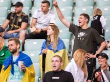 Nederlandse trainers starten aan competitie in Oekraïne: ‘Wat als tijdens de wedstrijd vier keer het luchtalarm afgaat?’