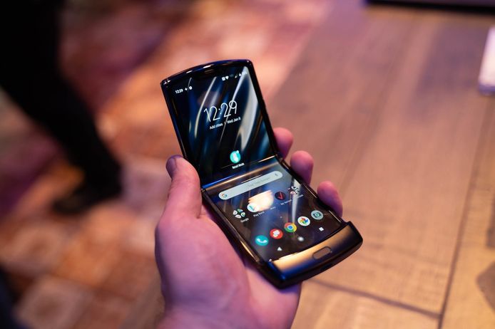 Met de razr heeft Motorola al een smartphone die vouwbaar is