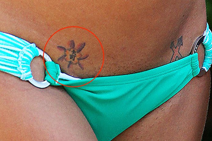 Ook Britney Spears weet wat het is om met een fout gespelde tattoo te moeten leven.
