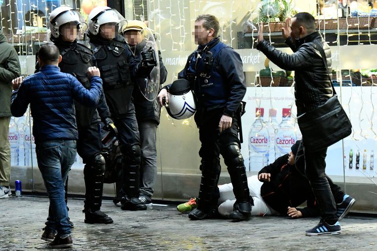 Eenheid van gezag bij de Brusselse politie moet de aanpak van rellen zoals vorige week verbeteren. Beeld Photo News
