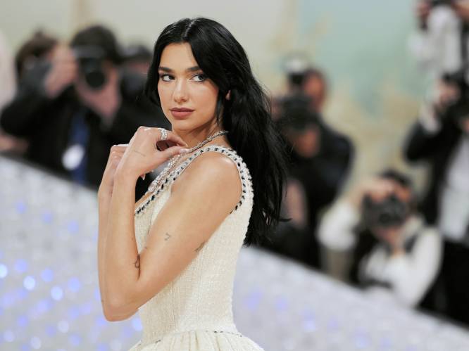 Albanese Dua Lipa pikt uitspraken van Britse overheid niet: “Dat ze Albanezen criminelen noemen, doet pijn”