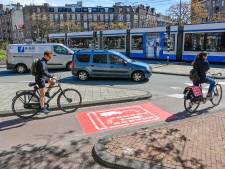 Gevaar van dode hoek? ‘Stempel’ op straat moet fietser waarschuwen