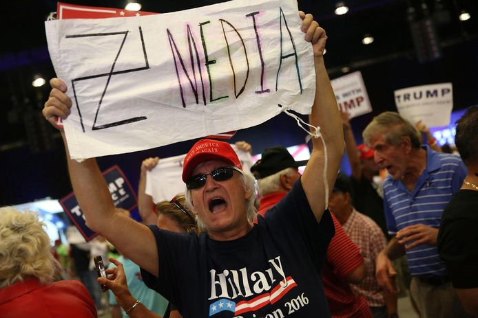 Un supporter de Trump lors d'un meeting à Palm Beach, en Floride.