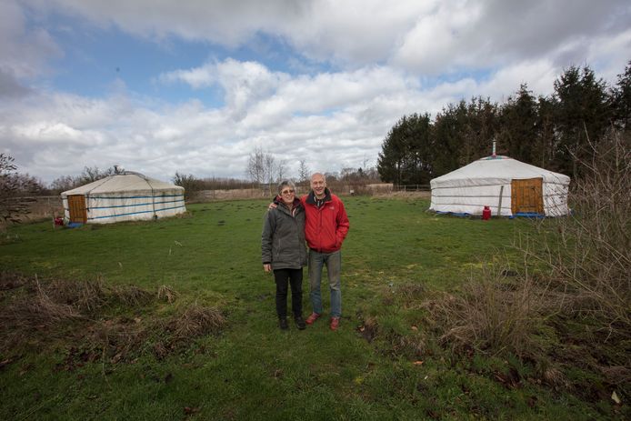 Wim en Marielle van den Assum in Hooge Mierde op hun stralingsvrije camping.