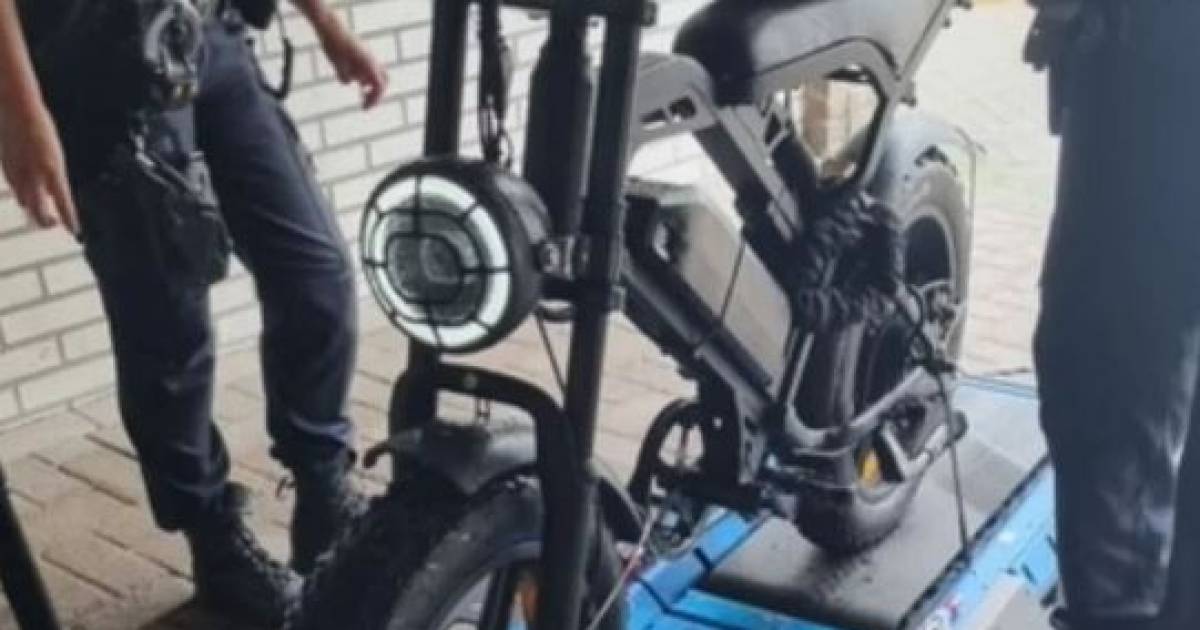 Jongen gewond bij aanrijding met fatbike in voetgangersgebied in Helmond.