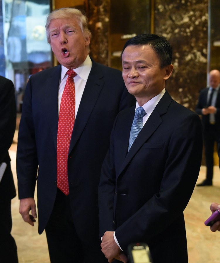 Jack Ma avec Donald Trump à la Trump Tower de New York, le 9 janvier 2017.