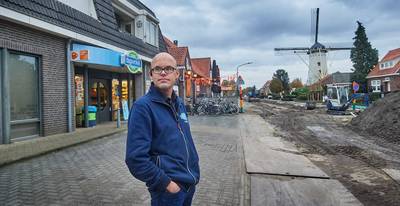 Het is afzien in Vorstenbosch als de weg open ligt: ‘Kost me duizenden euro’s per week’