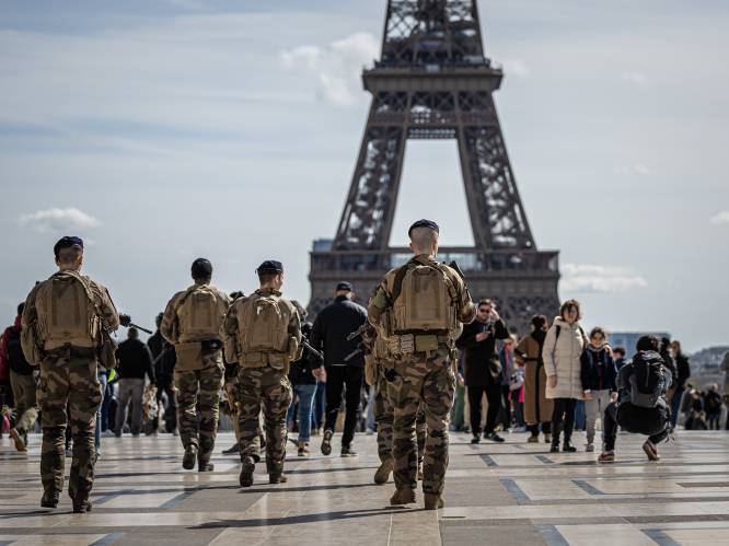 Nederland past reisadvies voor Frankrijk aan door verhoogd terreurniveau, ook ons land adviseert reizigers “zeer waakzaam” te zijn 
