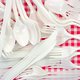 Europa wil verbod op plastic bestek, roerstaafjes en rietjes