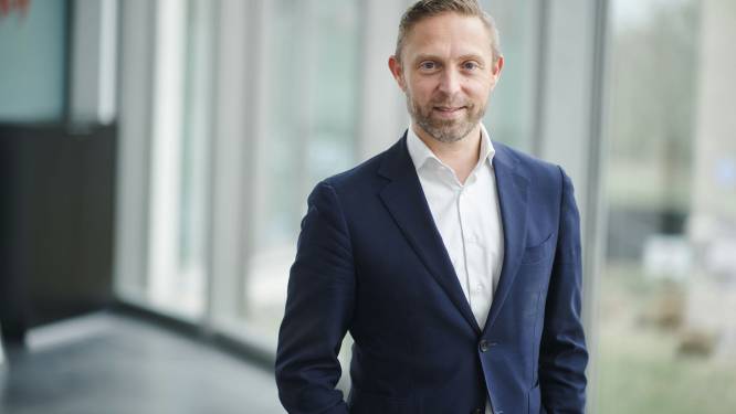 Yannick (48) wil veiligheidsbewustzijn vergroten met podcast ‘Dreigingsniveau 4': “We beschouwen veiligheid vandaag als vanzelfsprekend”