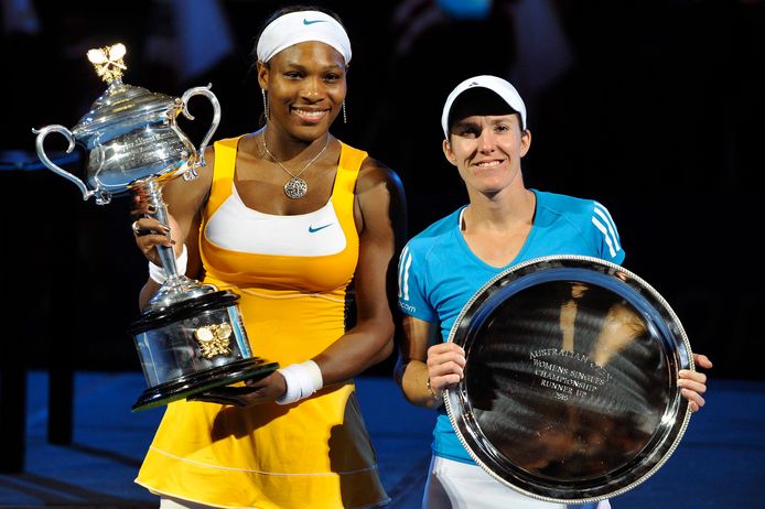 Henin nadat ze de in 2010 de finale van de Australian Open verloor tegen Serena Williams.