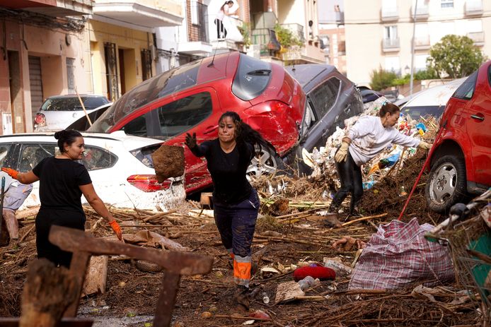 Minstens 95 doden bij noodweer in Spanje - Meer dan 13.000 Belgen in  rampgebied | Noodweer Spanje | hln.be