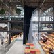 De nieuwe bibliotheek LocHal Tilburg biedt een geweldige sfeer en talloze gebruiksmogelijkheden (vijf sterren)