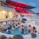 IJslanders socializen in een lekker heet bad