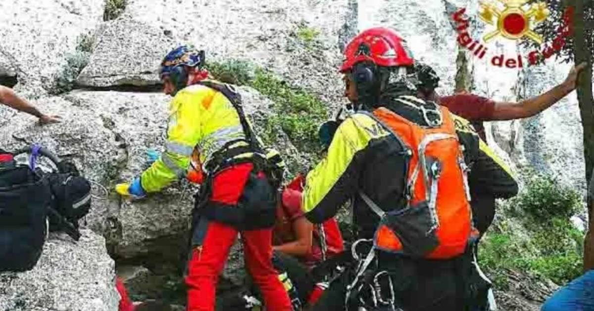 Alpinista olandese salvato dalla famosa parete rocciosa del nord Italia |  All’estero