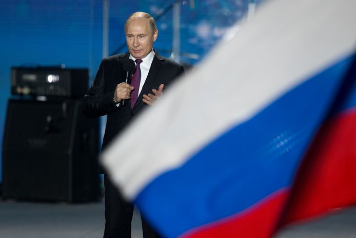 De Russische president Vladimir Poetin werd zondag opnieuw verkozen.