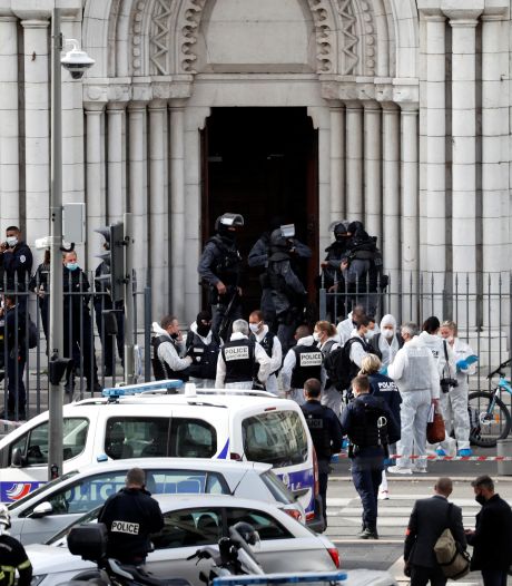 Macron zet leger in na terreuraanslag Nice, aanslagpleger kwam via Lampedusa Europa binnen