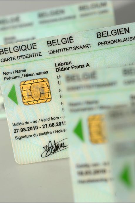 Obtention de la nationalité belge: la Cour constitutionnelle donne raison à deux analphabètes