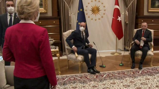 Sofagate: la Turquie rejette des accusations “injustes”: “La disposition des sièges a été réalisée à la demande de l’UE”