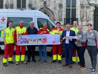 Brugge hoopt 4.000 Rode Kruis-pleisters te verkopen