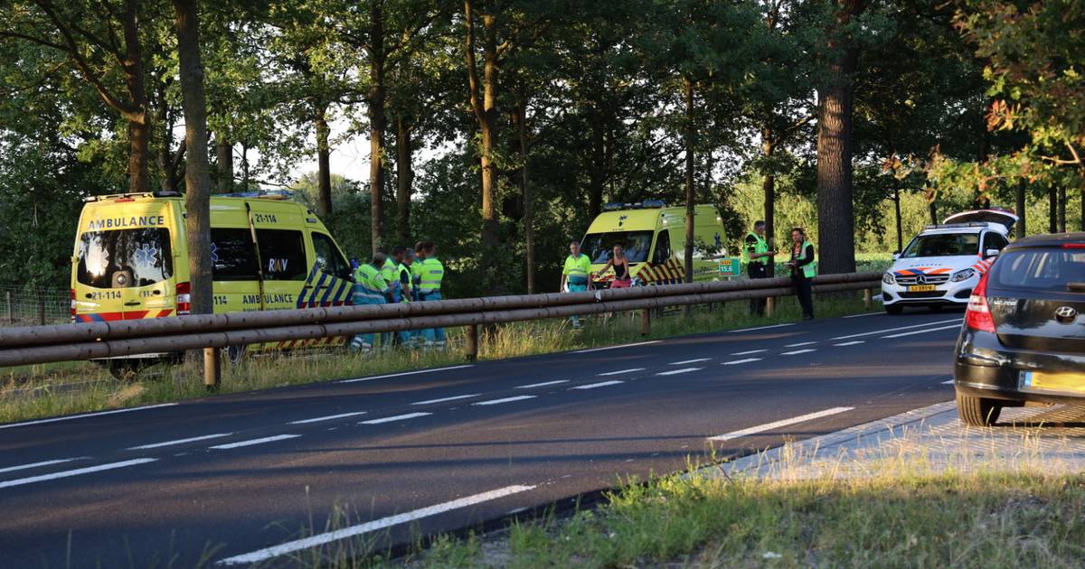 Motorrijder verongelukt na ‘wheelie’ op Rijksweg bij Reek.