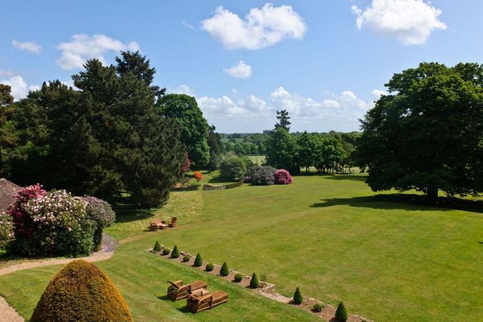 Adele's landgoed in West Sussex werd met een sterk verlies verkocht.