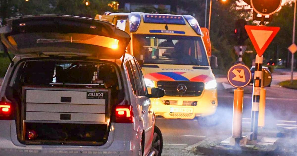 Twee jongeren naar het ziekenhuis na ernstig ongeval op de Hoge Valkseweg in Barneveld.